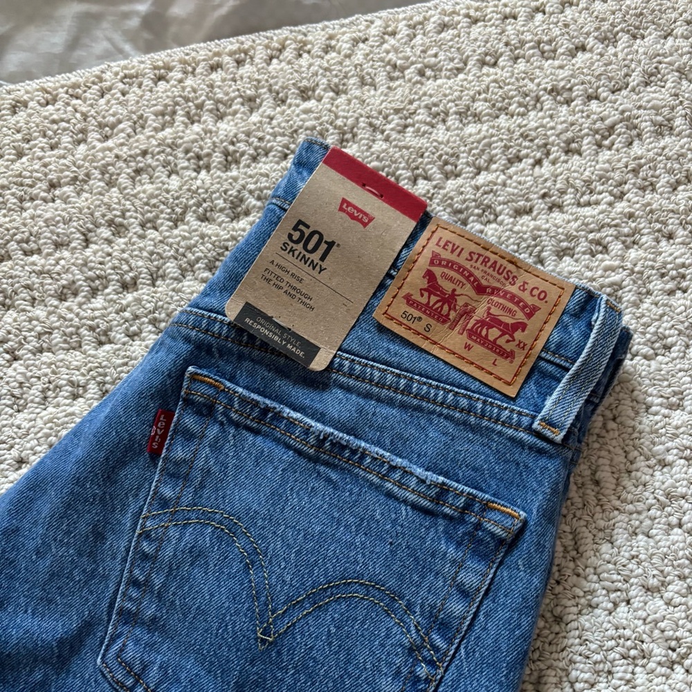୨୧ ･ﾟ✧ Women’s Levi’s High Rise Jeans NWT - Picture 8 of 10